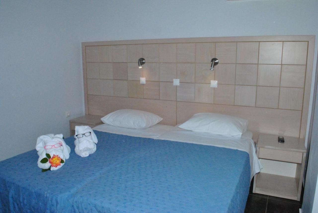 Hotel Aris Tolón Eksteriør billede